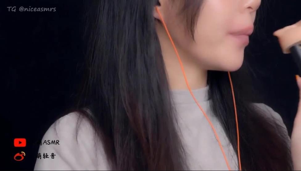 小萌ASMR福利 湿润的耳部清洁丨口腔音